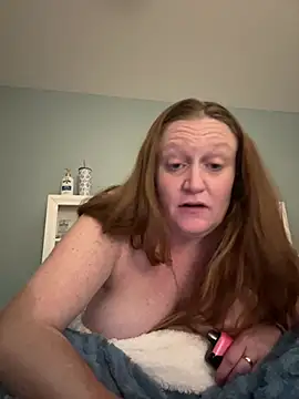 Kellilyn10 online show from 05-29-26, 04:54