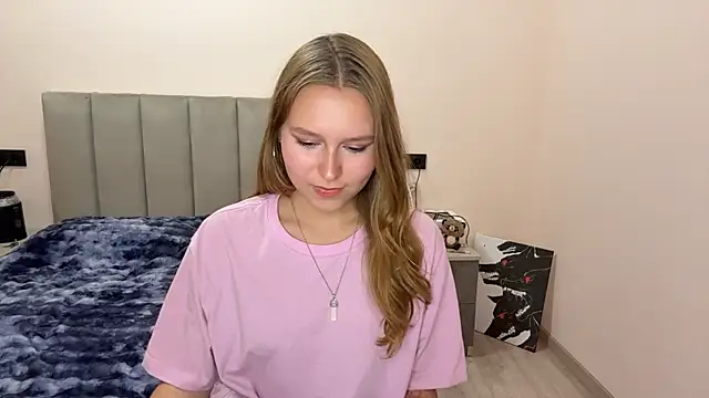 AlisaDreamy online show from 05-10-26, 02:22