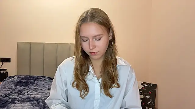 AlisaDreamy online show from 05-11-26, 02:12