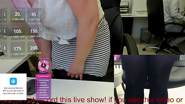 squirt milf viktoria online show from 05-25-26, 10:21