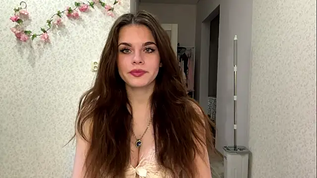 JeniceSourwine online show from 06-19-26, 07:17