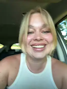Snapshot of lilixcake chatting on 06-25-26, 05:06 lilixcake online show from 06-25-26, 05:06