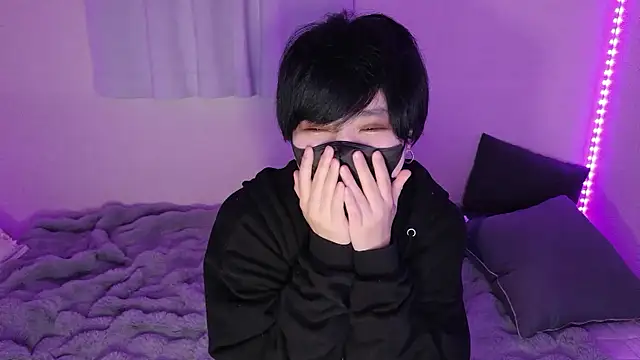 Snapshot of boyishmikuri chatting on 07-02-26, 02:01 boyishmikuri online show from 07-02-26, 02:01