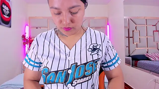 haeily ruiz online show from 05-16-26, 03:58