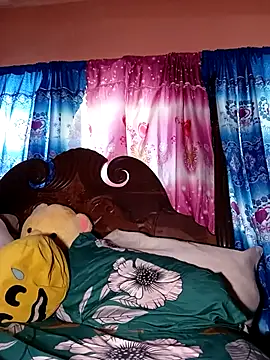 Snapshot of Thickfaith chatting on 05-06-26, 05:51 Thickfaith online show from 05-06-26, 05:51
