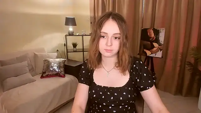 Snapshot of MilanaRare chatting on 06-06-26, 03:28 MilanaRare online show from 06-06-26, 03:28