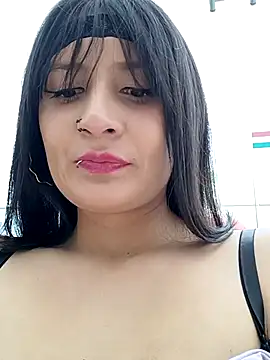 Snapshot of Alejandra_alson chatting on 05-13-26, 05:54 Alejandra alson online show from 05-13-26, 05:54