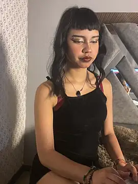 AntonellaCooper Pink online show from 07-05-26, 04:19