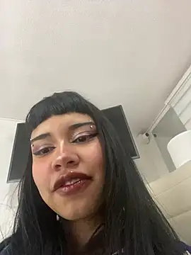 AntonellaCooper Pink online show from 07-23-26, 02:31