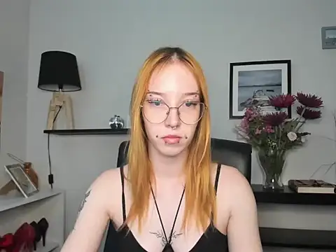 foxSonya online show from 06-15-26, 05:31