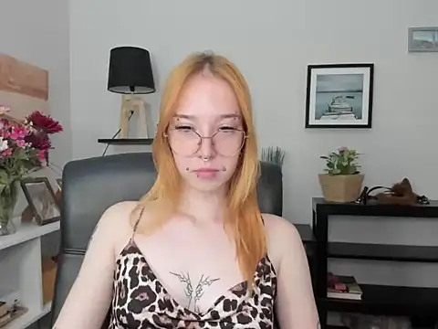 foxSonya online show from 07-22-26, 05:43