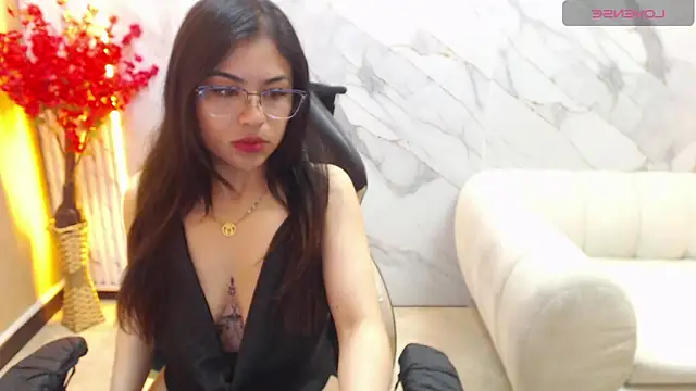Jade tf online show from 05-25-26, 01:17