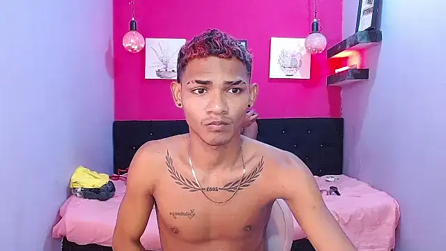 black twinks online show from 06-23-26, 03:15