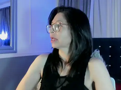 Snapshot of lena_gray chatting on 05-11-26, 12:55 lena gray online show from 05-11-26, 12:55
