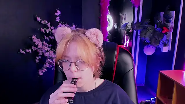 FoxxyyPolly online show from 05-24-26, 05:34