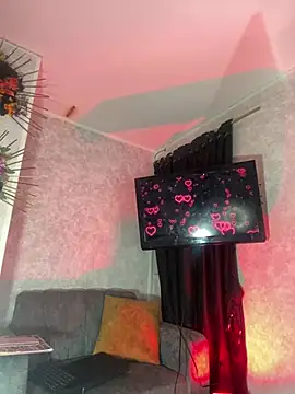 babycharol01 online show from 05-13-26, 07:39