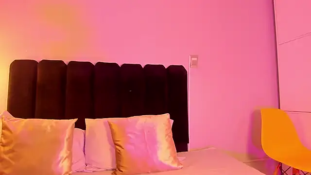 PeytonRouse1 online show from 05-26-26, 08:49