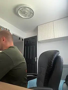 NakedAndrewHot online show from 06-26-26, 12:09