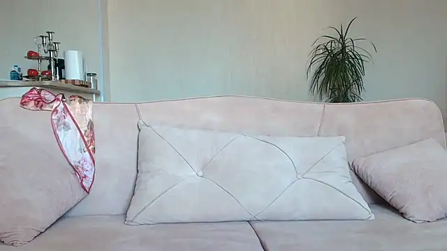 Snapshot of Gargona1 chatting on 06-07-26, 04:38 Gargona1 online show from 06-07-26, 04:38