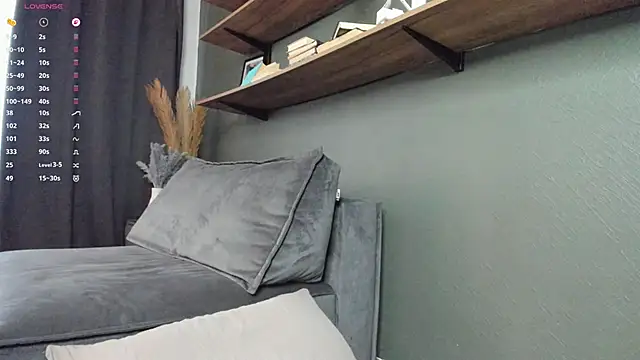 DelorisDetrich online show from 05-27-26, 01:57