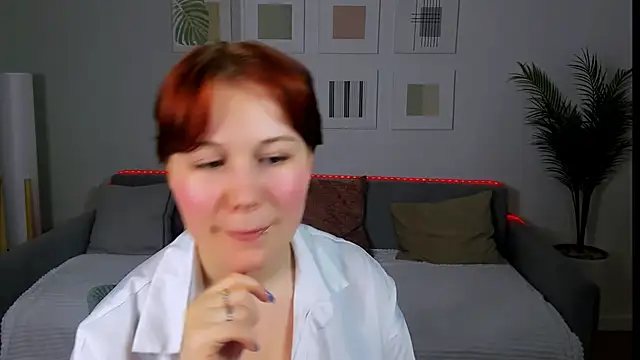 Snapshot of MiaLacrice chatting on 05-30-26, 07:22 MiaLacrice online show from 05-30-26, 07:22