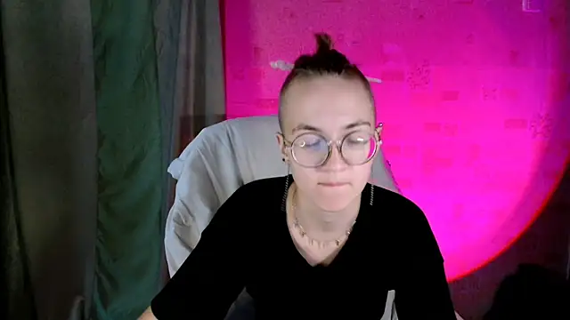 Alessa Kiss online show from 07-21-26, 05:04