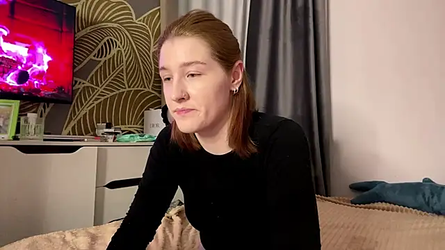 Snapshot of EwaDerobertis chatting on 05-09-26, 02:33 EwaDerobertis online show from 05-09-26, 02:33