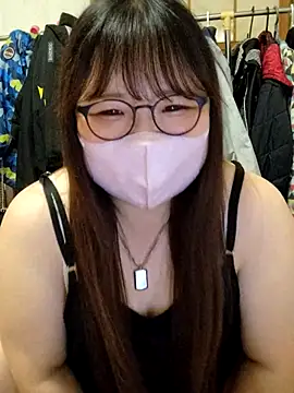 Snapshot of ao_chan_o0 chatting on 07-17-26, 01:07 ao chan o0 online show from 07-17-26, 01:07