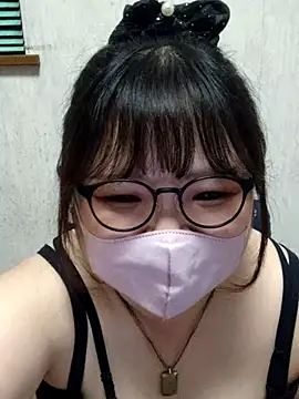 Snapshot of ao_chan_o0 chatting on 08-02-26, 01:42 ao chan o0 online show from 08-02-26, 01:42