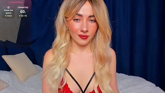 Snapshot of SabrinaKarter chatting on 05-17-26, 05:16 SabrinaKarter online show from 05-17-26, 05:16