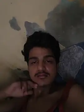 Snapshot of your_shezada chatting on 06-27-26, 02:16 your shezada online show from 06-27-26, 02:16
