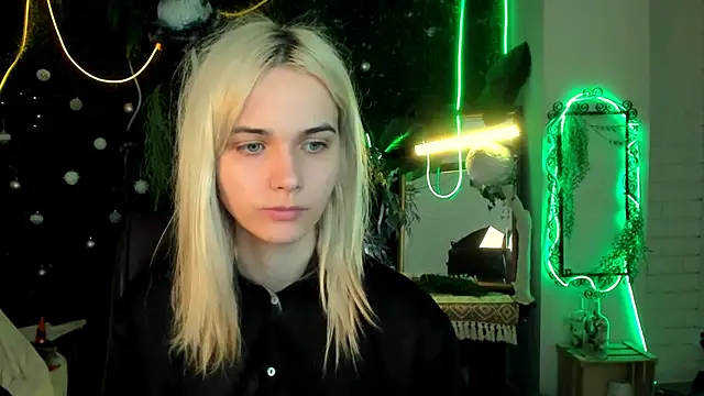 DanaWint online show from 05-13-26, 05:38
