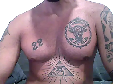 Snapshot of Alessandromagno8 chatting on 06-04-26, 05:30 Alessandromagno8 online show from 06-04-26, 05:30