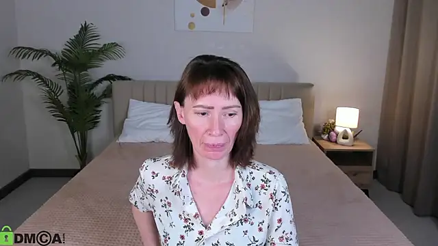 gracekellyyy online show from 05-21-26, 04:41