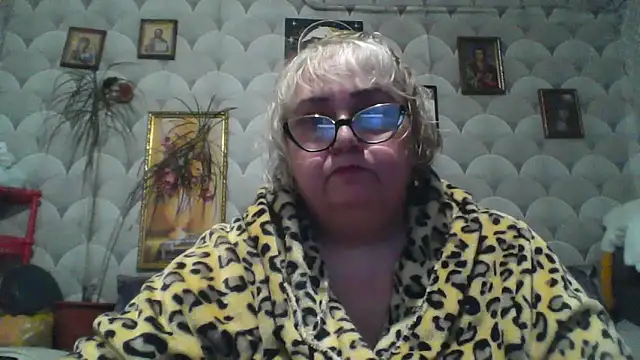 MarinaFarina53 online show from 05-19-26, 04:57