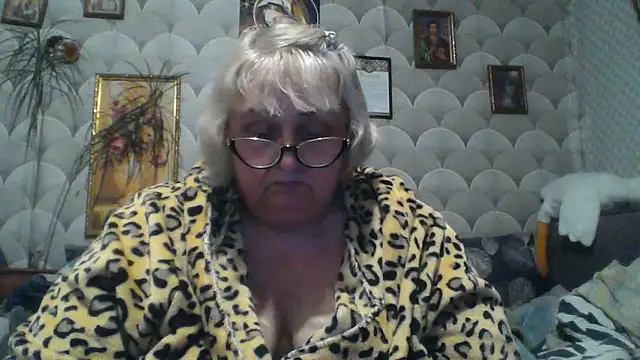 MarinaFarina53 online show from 05-20-26, 05:41