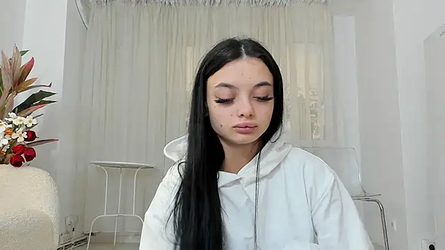 RachellRavee online show from 05-10-26, 04:39
