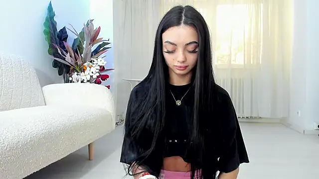 RachellRavee online show from 05-30-26, 05:48