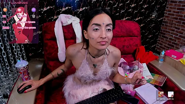 LunaiXMoon  online show from 05-24-26, 12:10