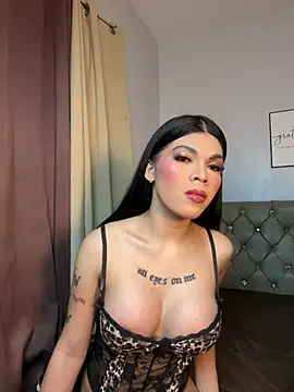 DanikaLovve online show from 07-18-26, 08:07