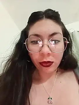 Mia essence online show from 07-28-26, 11:39
