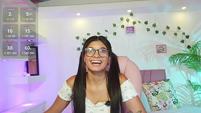 Snapshot of isabel_space chatting on 05-15-26, 01:29 isabel space online show from 05-15-26, 01:29