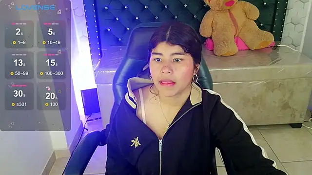 Mia kittie m online show from 05-12-26, 07:22