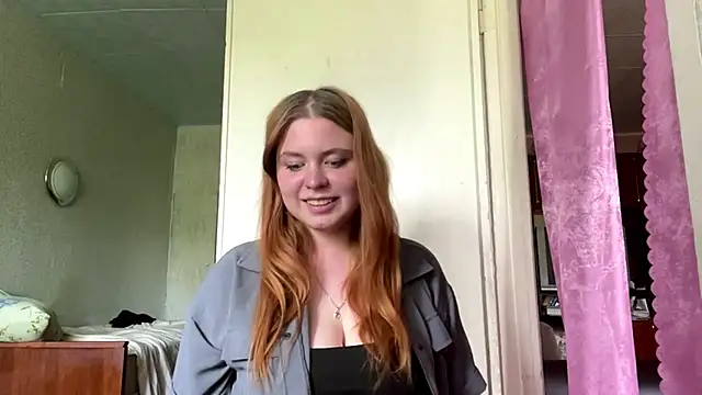 Violette Iguina online show from 05-19-26, 08:42