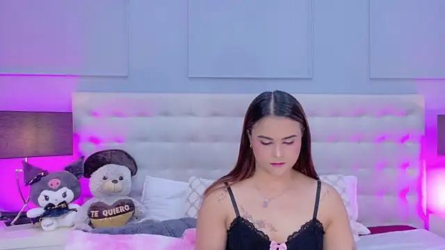 DulceeGarcia online show from 06-25-26, 03:50