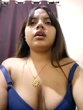 Daniela-Peruana online show from 05-22-26, 05:25