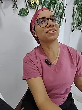 alanahot94 online show from 06-12-26, 04:17