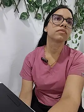 alanahot94 online show from 06-20-26, 06:44