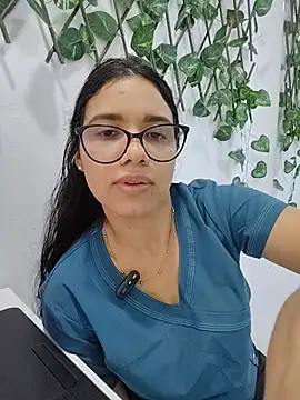 alanahot94 online show from 06-21-26, 09:06