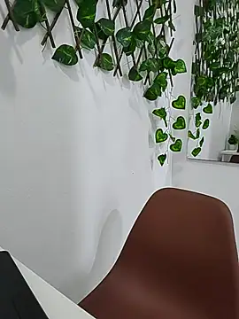 alanahot94 online show from 06-24-26, 03:55
